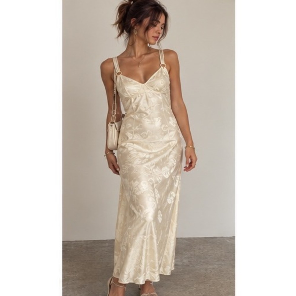 Cottage California Dynasty Vintage Cream Floral Satin Lace Nightgown Medium